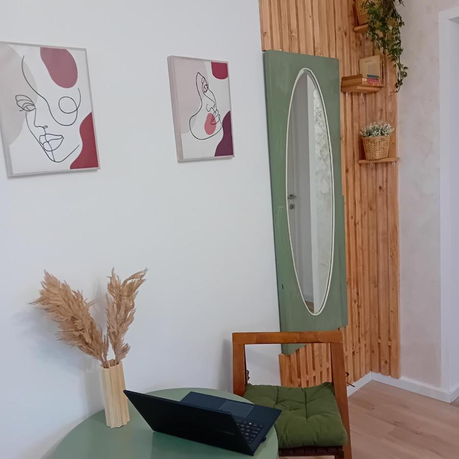 Harmonyhouse Appartement Braşov Buitenkant foto